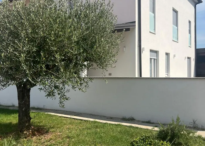 Maslina Appartamento Porec
