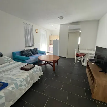 Maslina Apartman *